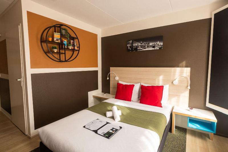 The Happy Traveler - Guesthouse Groningen - Oda