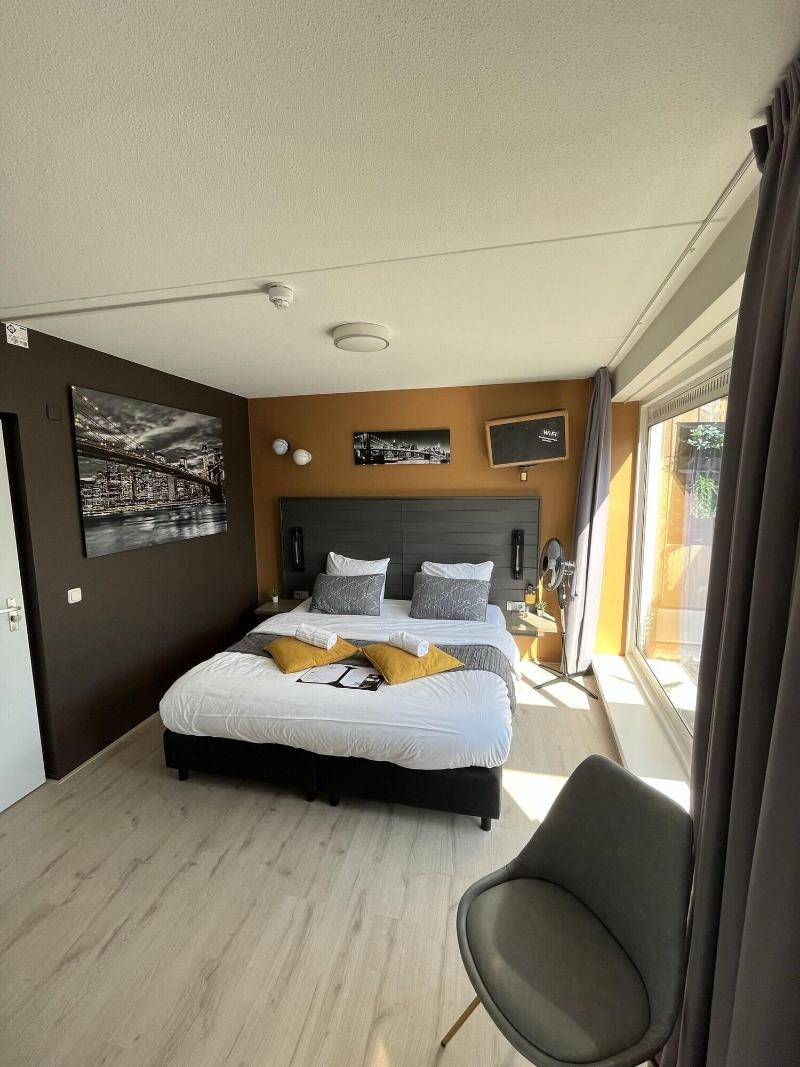 The Happy Traveler - Guesthouse Groningen - Oda