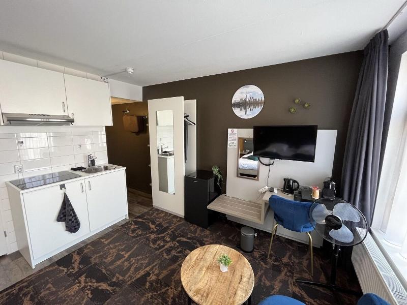 The Happy Traveler - Guesthouse Groningen - Oda