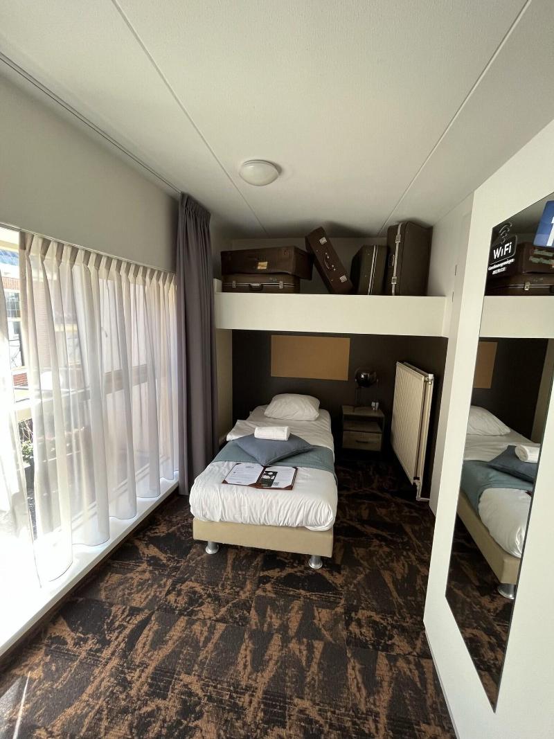 The Happy Traveler - Guesthouse Groningen - Oda