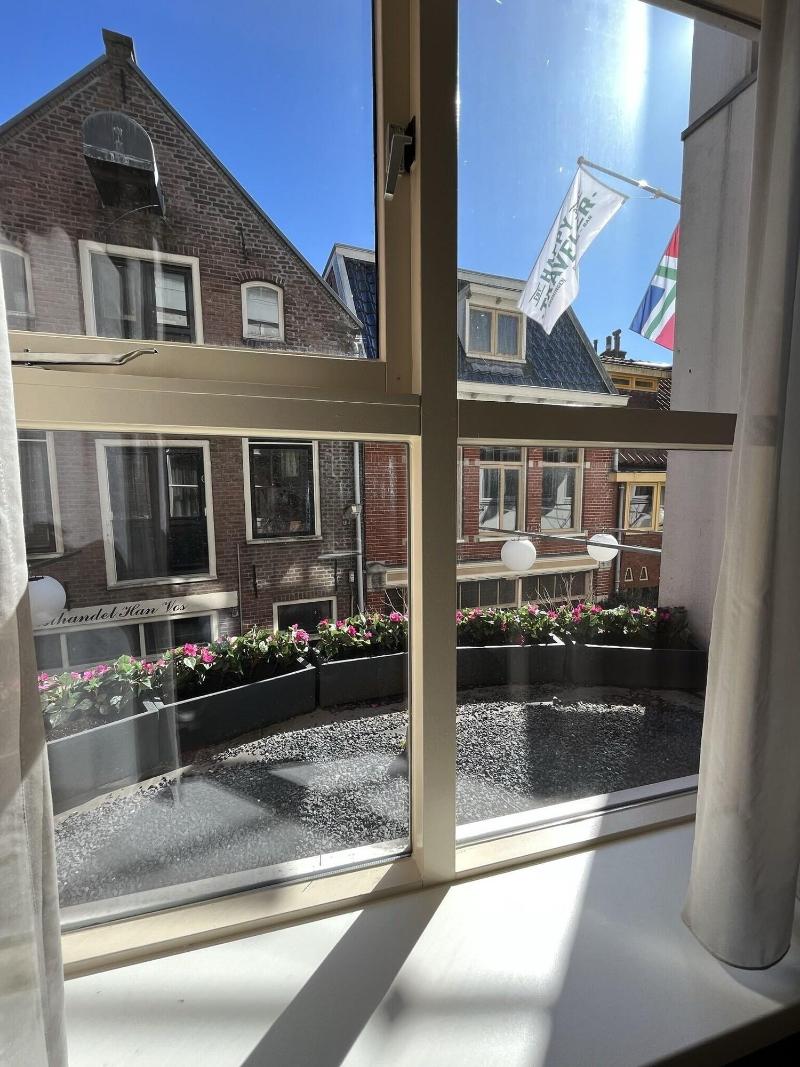 The Happy Traveler - Guesthouse Groningen - Oda