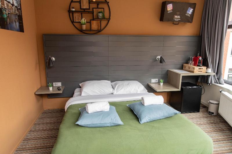 The Happy Traveler - Guesthouse Groningen - Oda