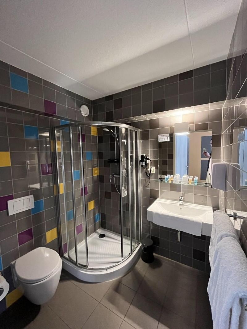 The Happy Traveler - Guesthouse Groningen - Oda