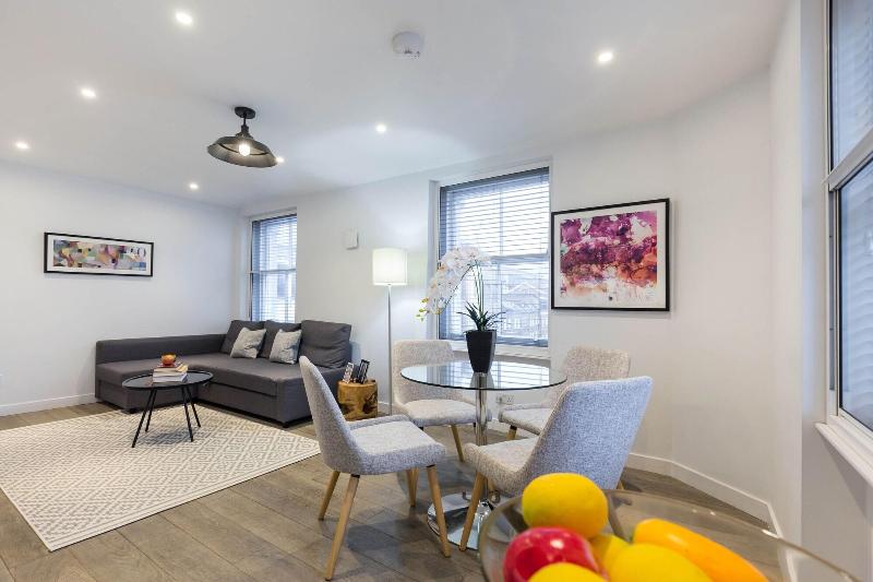 Urban Chic - Rathbone - Genel