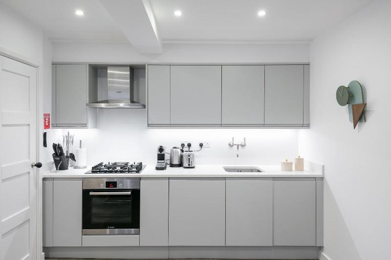 Urban Chic - Rathbone - Oda