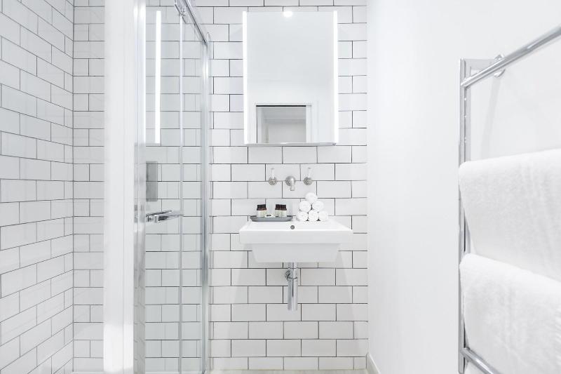 Urban Chic - Rathbone - Oda