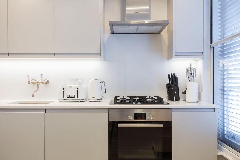Urban Chic - Rathbone - Oda