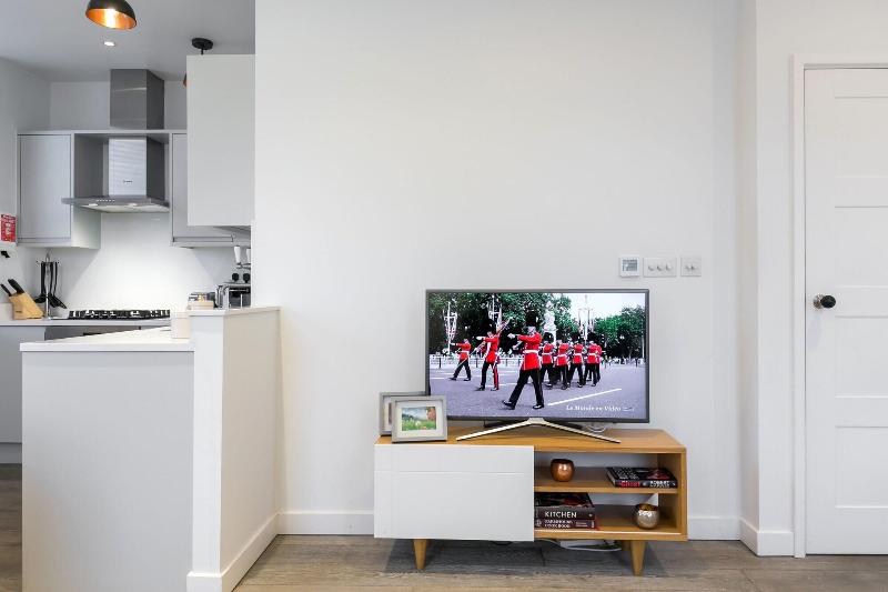 Urban Chic - Rathbone - Oda