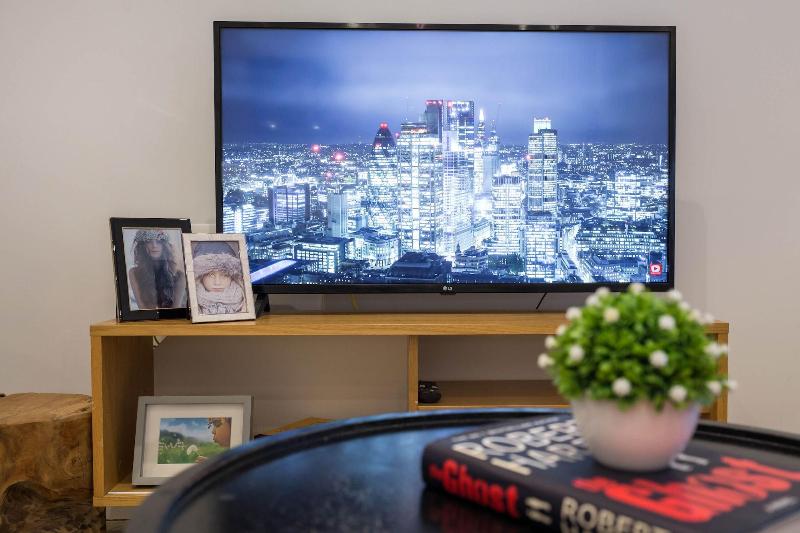 Urban Chic - Rathbone - Oda