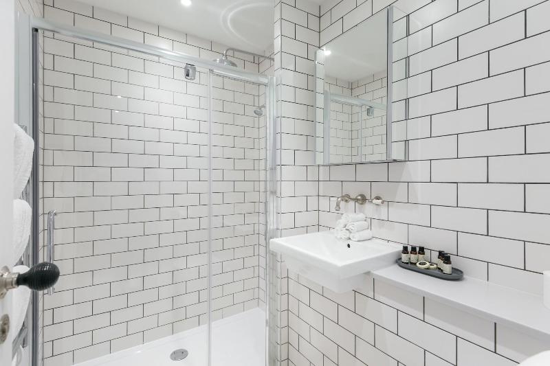 Urban Chic - Rathbone - Oda