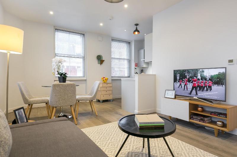 Urban Chic - Rathbone - Oda