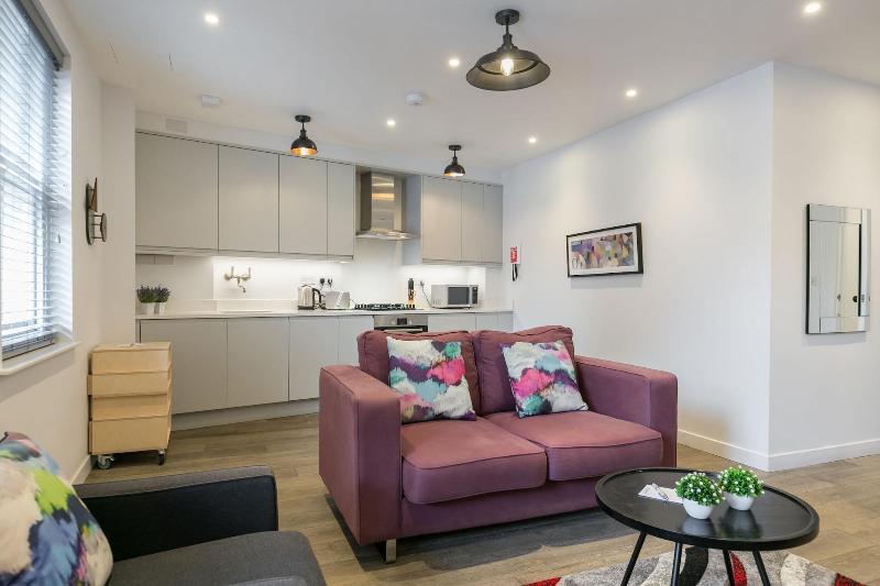 Urban Chic - Rathbone - Oda