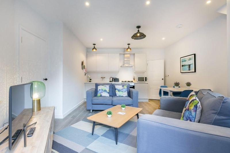 Urban Chic - Rathbone - Oda