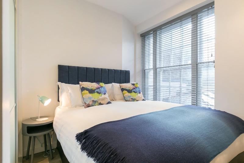 Urban Chic - Rathbone - Oda
