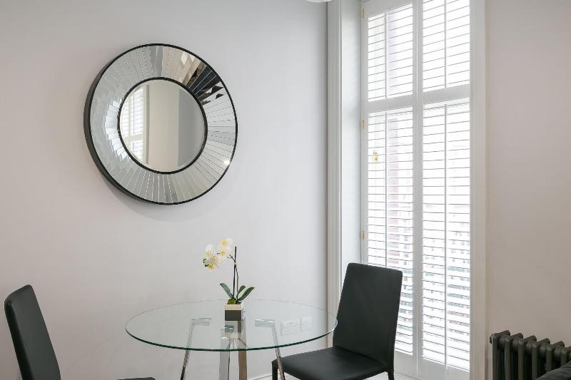 Urban Chic - Shaftesbury - Lobi