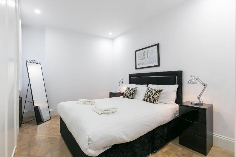 Urban Chic - Shaftesbury - Oda