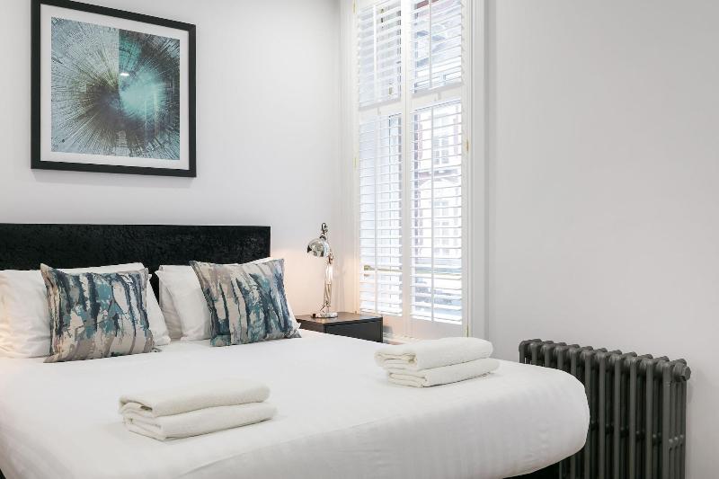 Urban Chic - Shaftesbury - Oda