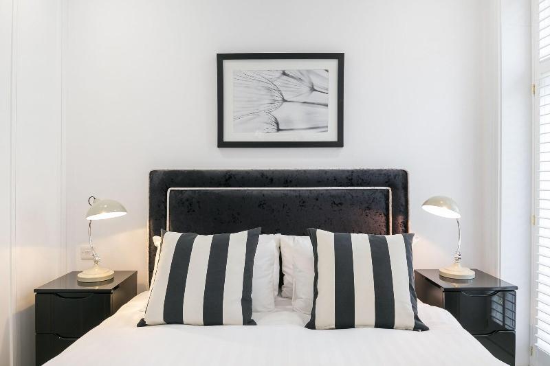 Urban Chic - Shaftesbury - Oda
