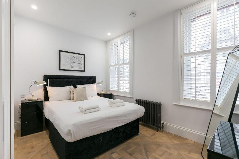 Urban Chic - Shaftesbury - Oda