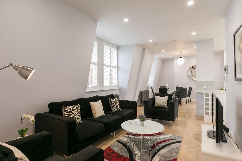 Urban Chic - Shaftesbury - Oda