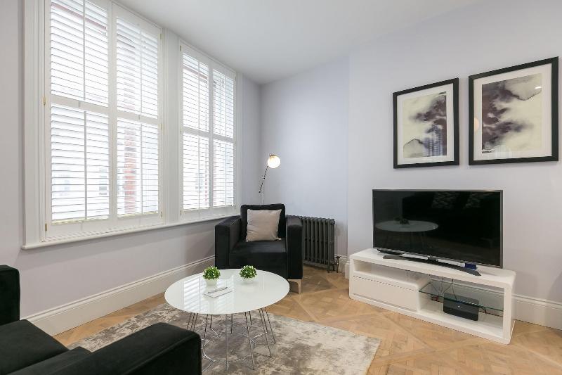 Urban Chic - Shaftesbury - Oda