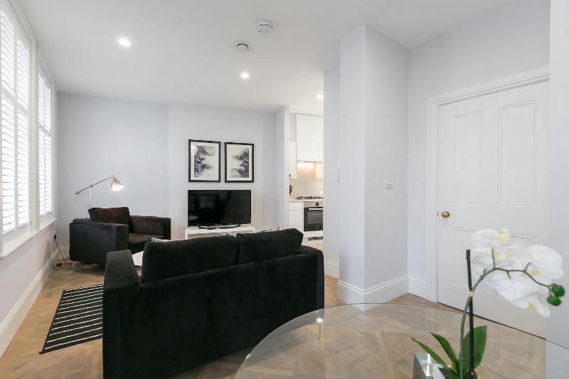 Urban Chic - Shaftesbury - Oda