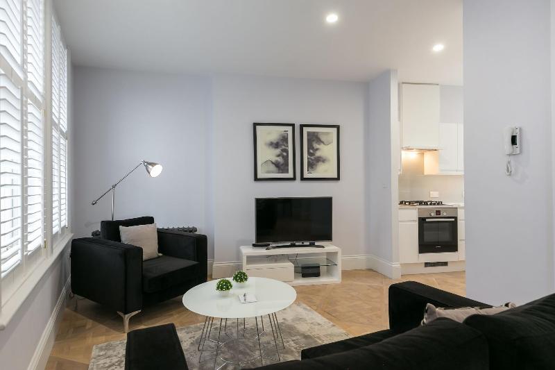 Urban Chic - Shaftesbury - Oda