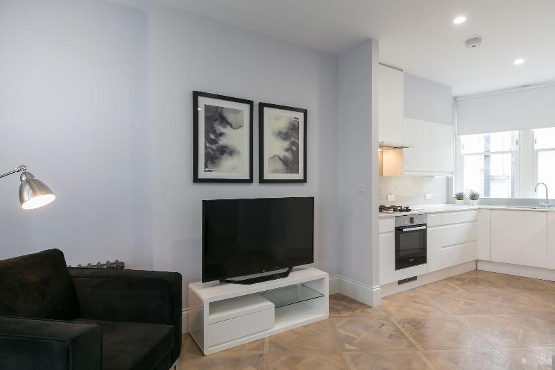Urban Chic - Shaftesbury - Oda