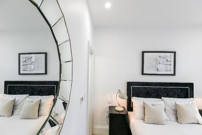 Urban Chic - Shaftesbury - Oda