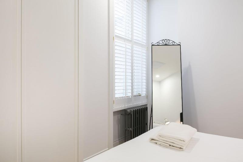 Urban Chic - Shaftesbury - Oda