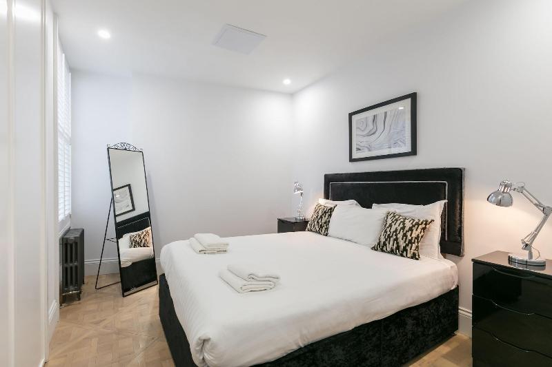 Urban Chic - Shaftesbury - Oda