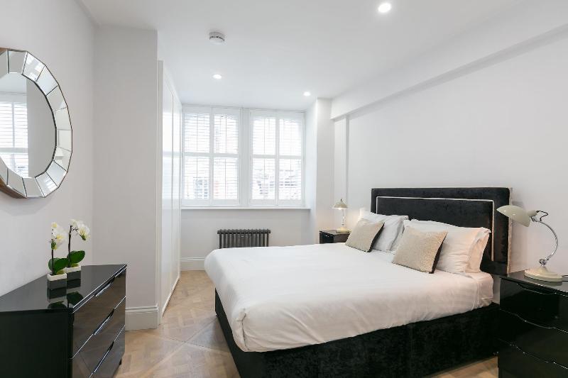 Urban Chic - Shaftesbury - Oda