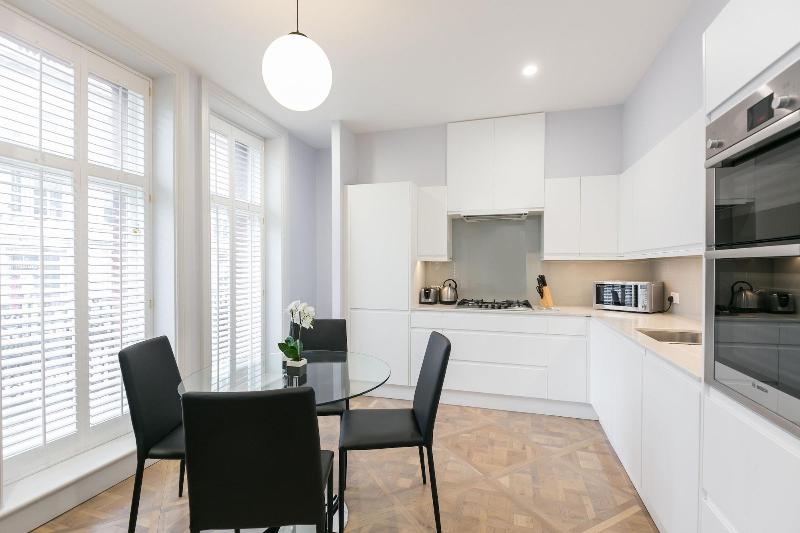 Urban Chic - Shaftesbury - Oda