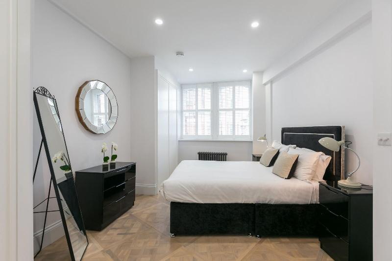 Urban Chic - Shaftesbury - Oda