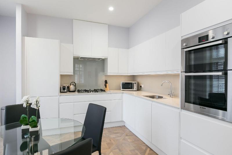 Urban Chic - Shaftesbury - Oda