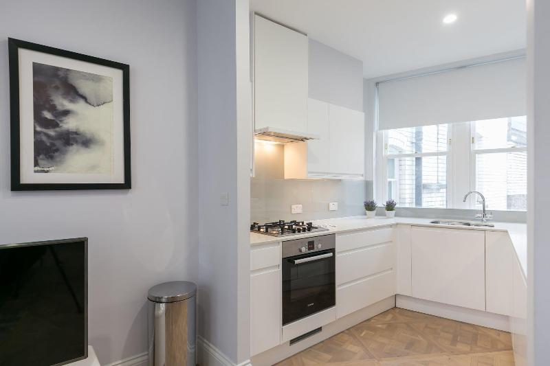 Urban Chic - Shaftesbury - Oda