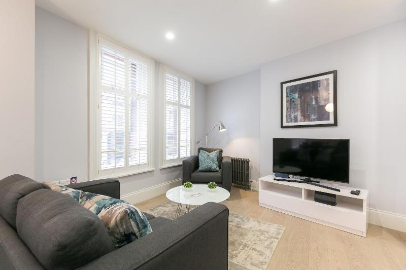 Urban Chic - Shaftesbury - Oda