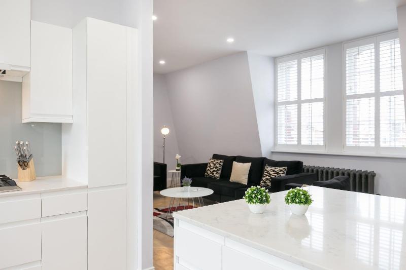 Urban Chic - Shaftesbury - Oda