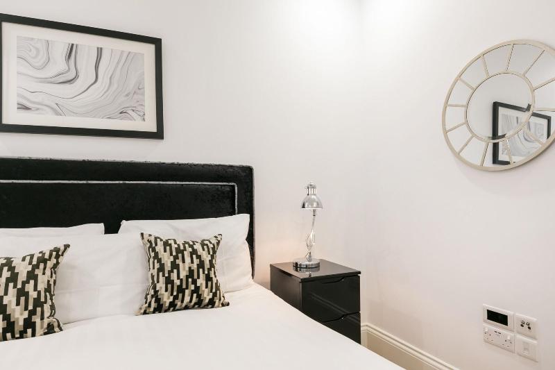 Urban Chic - Shaftesbury - Oda