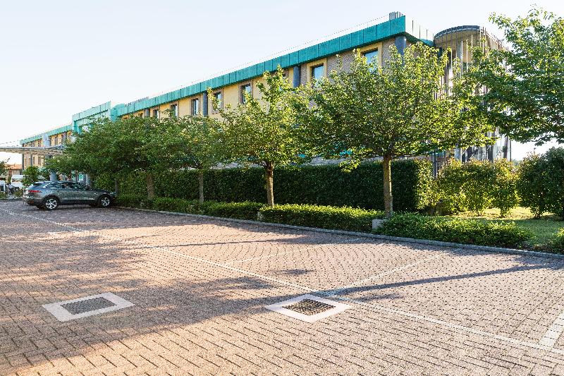 Crowne Plaza Milan Malpensa Airport - Genel