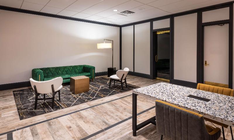 Doubletree by Hilton Newark Penn Station - Lobi
