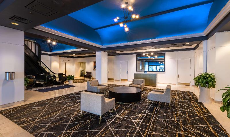 Doubletree by Hilton Newark Penn Station - Lobi