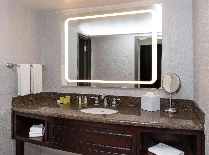 Doubletree by Hilton Newark Penn Station - Oda