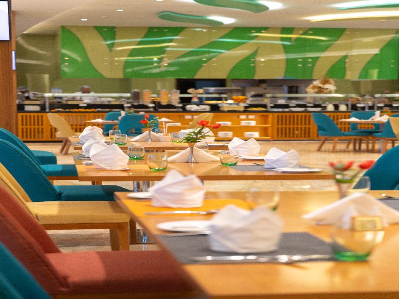 Tulip Inn Majan Hotel - Restoran