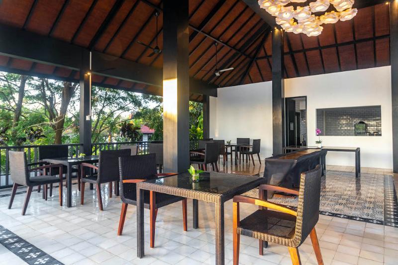Surya Melasti Exclusive Beach Villa by Sajiwa - Restoran