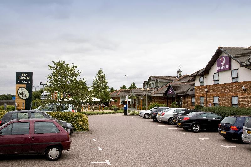 Premier Inn Hatfield - Genel