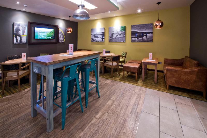 Premier Inn Glasgow Braehead - Restoran