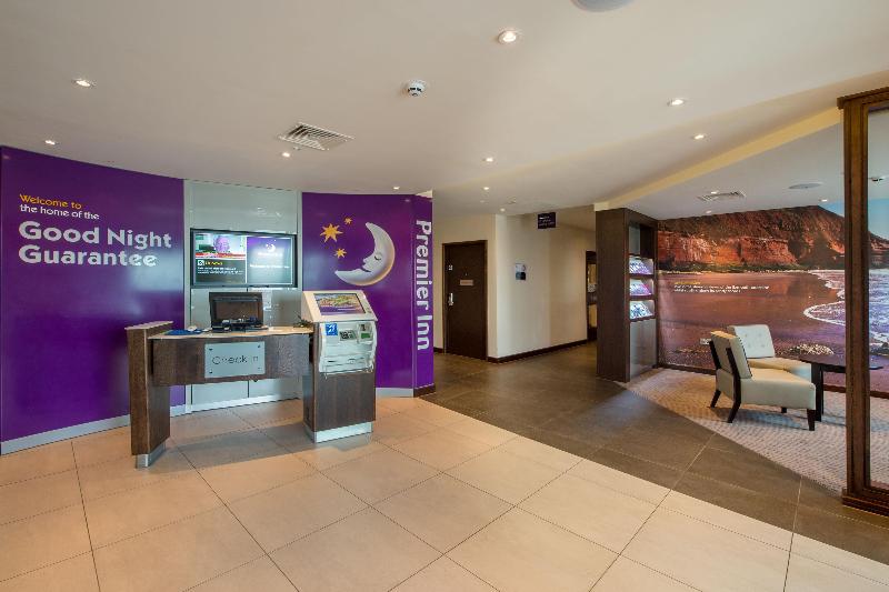 Premier Inn Exmouth Seafront - Lobi