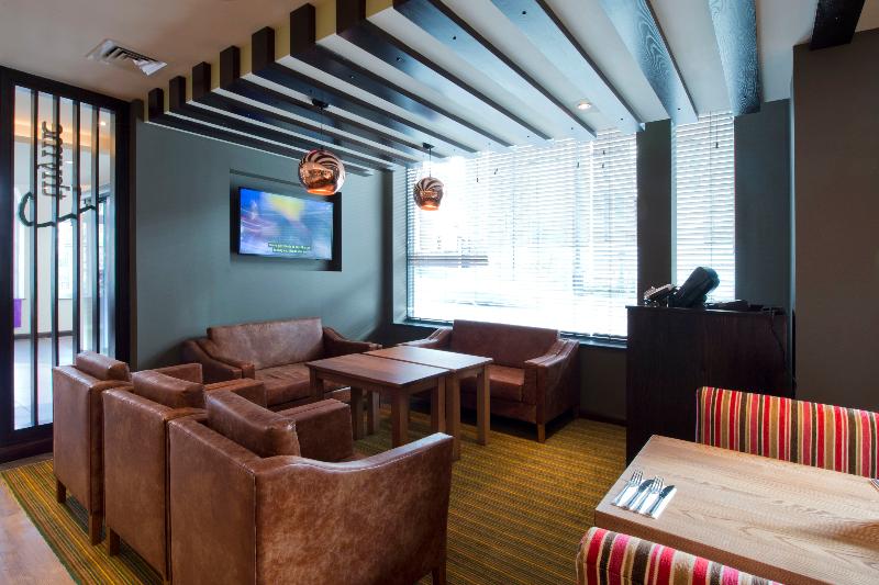 Premier Inn Harrogate South - Bar