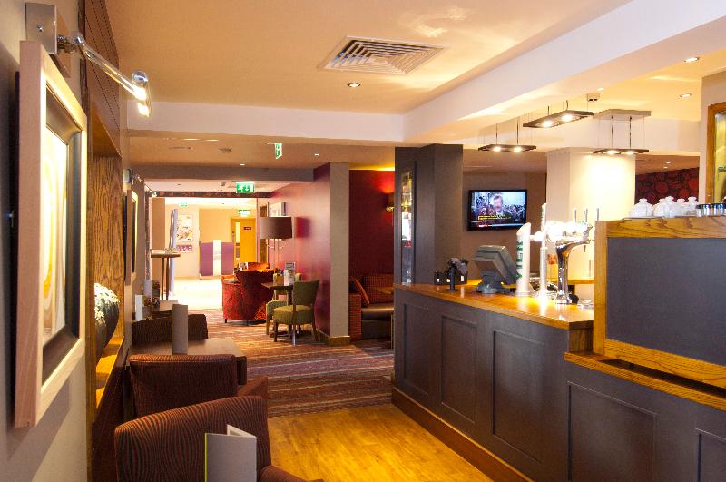 Premier Inn Harrogate South - Bar